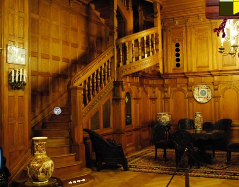 Antiquated House Escape